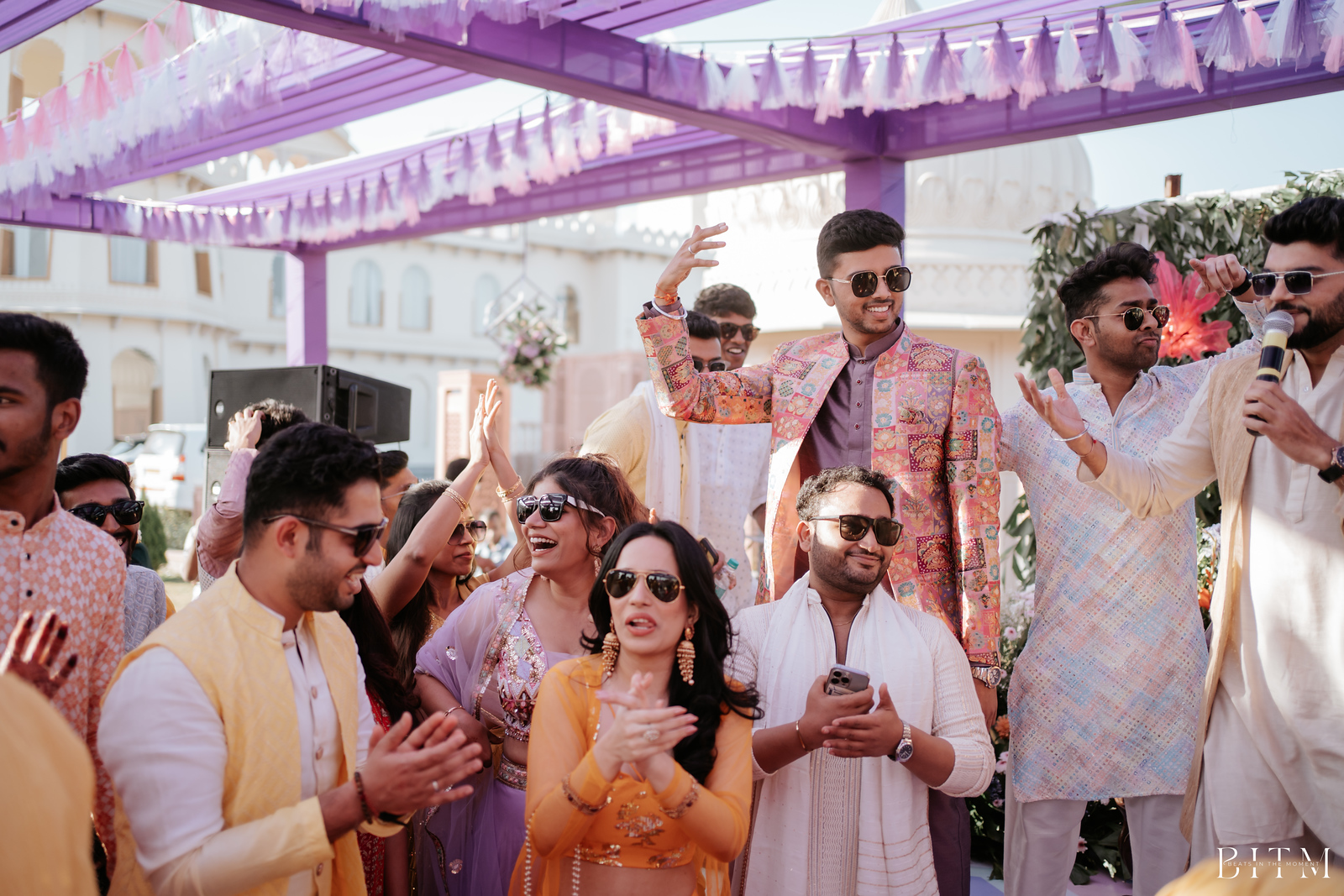 Read more about the article Luxury Wedding Photography in Dubai – A Complete Guide