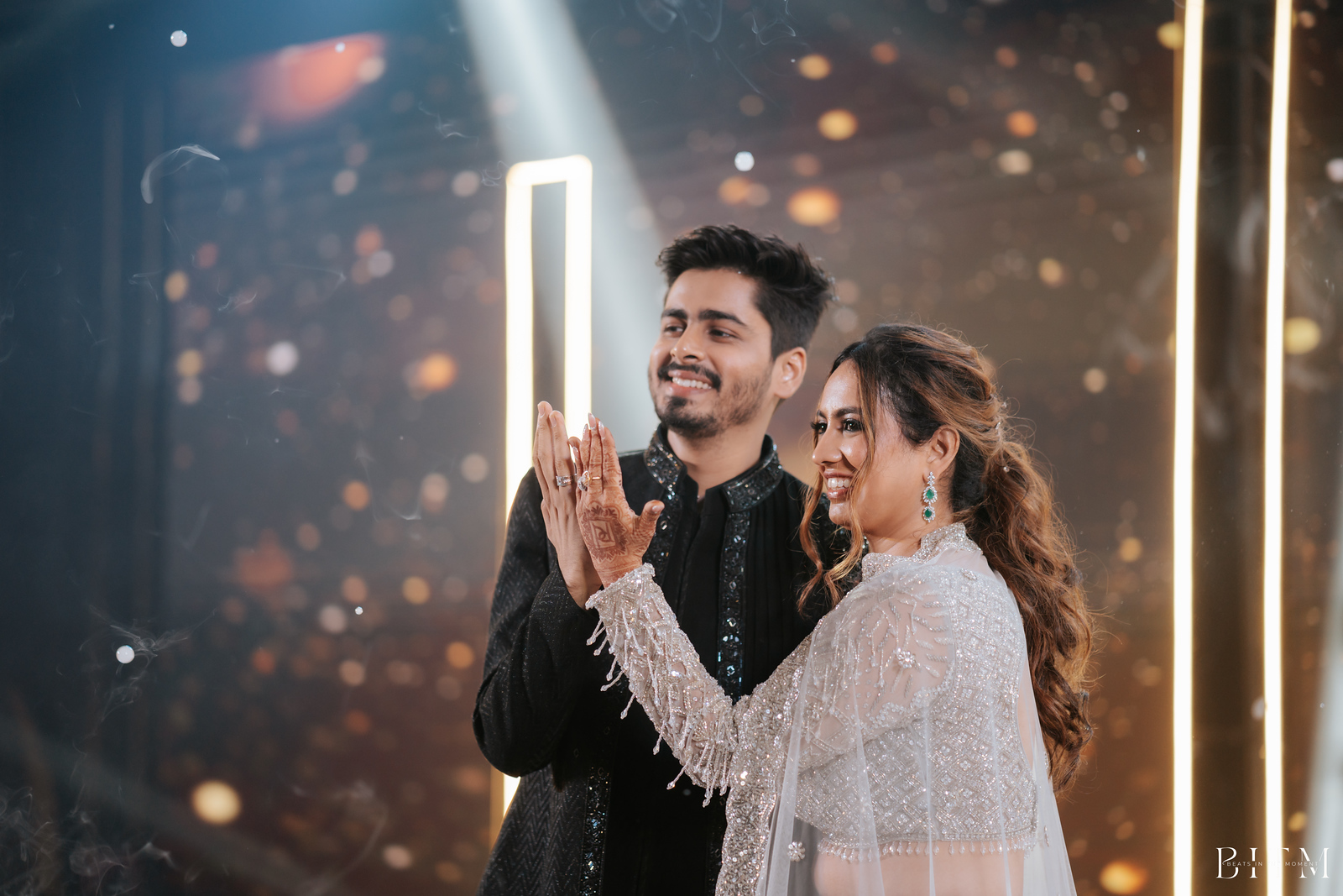 Read more about the article Beats in the Moment – Modern & Cinematic Wedding Photography Team