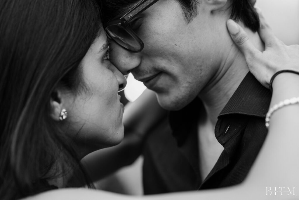 Creative Engagement Photoshoot Ideas for Couples – BITM Guides